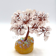 将图片加载到图库查看器，Rose Quartz Gemstone Tree
