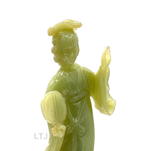 Загрузить изображение в средство просмотра галереи, Hetian Jade carving from Qing Dynasty 
