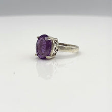 在图库查看器中加载和播放视频，360 Video of Amethyst faceted ring in sterling silver
