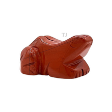 将图片加载到图库查看器，Red Jasper frog figurine
