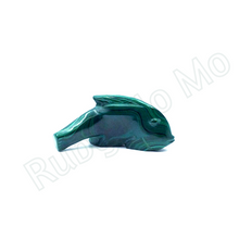 Загрузить изображение в средство просмотра галереи, Hand-Carved Malachite Fish Figurines
