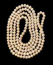 将图片加载到图库查看器，Round Pearl Long Necklace
