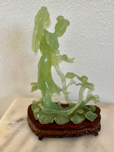 将图片加载到图库查看器，Hetian Jade Goddess sculpture
