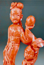 将图片加载到图库查看器，Coral Carving of Kwan Yin and Little Boy
