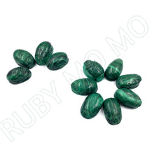 Cargar imagen en el visor de la galería, Hand-Carved Malachite Ladybugs Figurines
