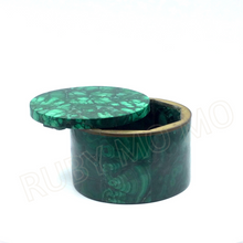 Загрузить изображение в средство просмотра галереи, Hand-Carved Malachite Jewelry Box
