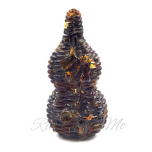 Cargar imagen en el visor de la galería, Amber hand-carved snuff bottle in weaved basket design
