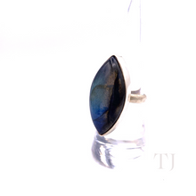 Load image into Gallery viewer, Labradorite Oval Shape Ring in Sterling Silver
