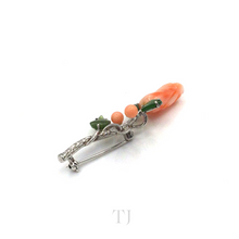 Загрузить изображение в средство просмотра галереи, Italian Salmon Coral Brooch in Sterling Silver
