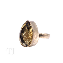 Cargar imagen en el visor de la galería, Citrine Tear Drop Cut Ring in Sterling Silver
