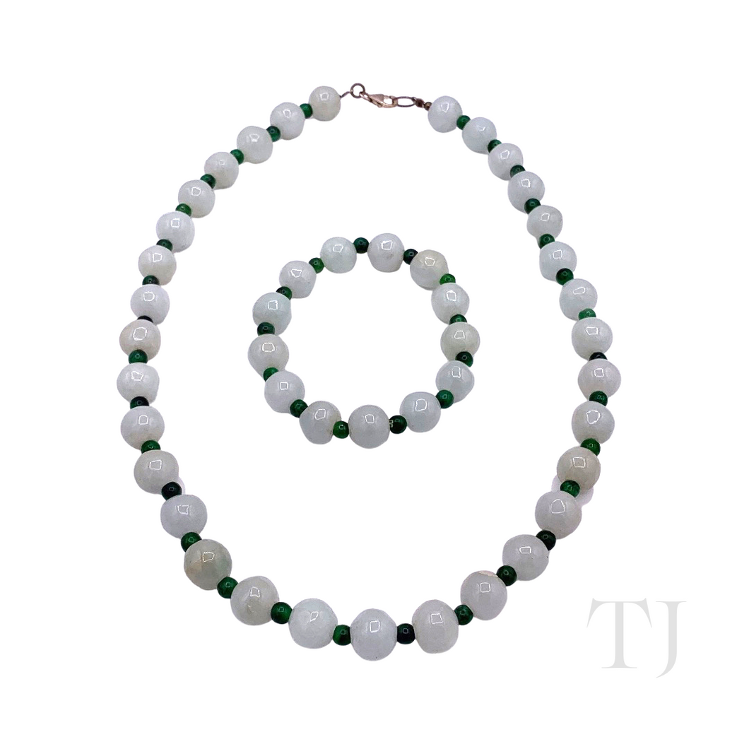 Jade necklace and bracelet set