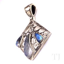 Load image into Gallery viewer, Moonstone Pendant in Rhombus Sterling Silver Frame
