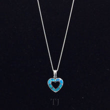 Cargar imagen en el visor de la galería, Opal Heart Pendant in 925 with Sterling Silver Chain
