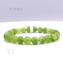 Cargar imagen en el visor de la galería, Peridot Quartz Bracelet (Color Enhanced)
