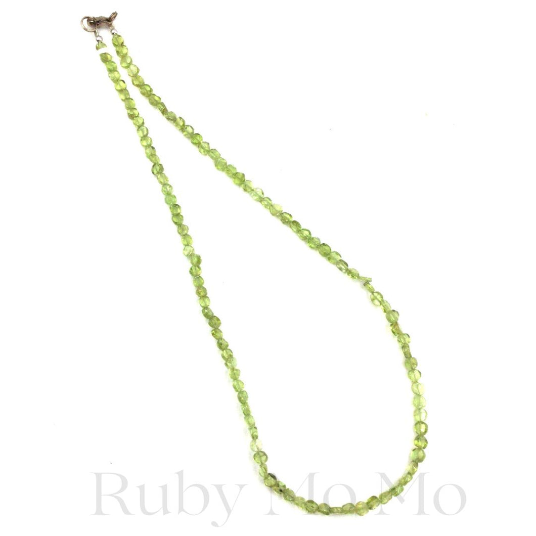 Peridot Round Chip Necklace in Sterling Silver 925