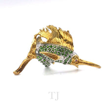 Cargar imagen en el visor de la galería, Chrome Diopside Fish Shape Ring in Sterling Silver (Gold Coated)
