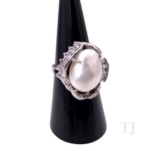 Cargar imagen en el visor de la galería, Freshwater Baroque Pearl Ring in Sterling Silver
