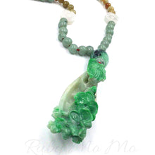 将图片加载到图库查看器，Burmese Jade necklace with hand-carved boat pendant
