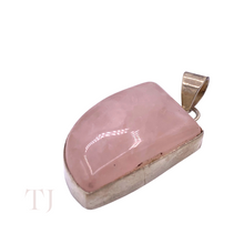 Cargar imagen en el visor de la galería, Rose Quartz Tooth Pendant in Sterling Silver
