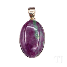 Cargar imagen en el visor de la galería, Anyolite Ruby in Zoisite Oval Cabochon Pendant in Sterling silver
