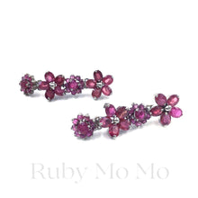 Загрузить изображение в средство просмотра галереи, Ruby Quadruple Flowers Earrings in Sterling Silver
