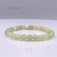 Load image into Gallery viewer, Korean Jade Bracelet
