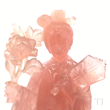 Cargar imagen en el visor de la galería, Goddess of Beauty: Hand-Carved Rose Quartz sculpture
