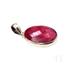 Cargar imagen en el visor de la galería, Indian Ruby Oval Cut Pendant in Sterling Silver
