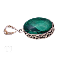 Cargar imagen en el visor de la galería, Malachite Oval Pendant in Kanote Designed Sterling Silver
