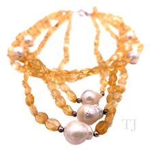 Cargar imagen en el visor de la galería, Citrine faceted stones with pearls necklace with sterling silver clasp
