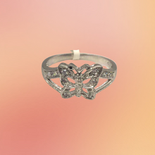 Load image into Gallery viewer, Sterling Silver Ring in Butterfly shape
