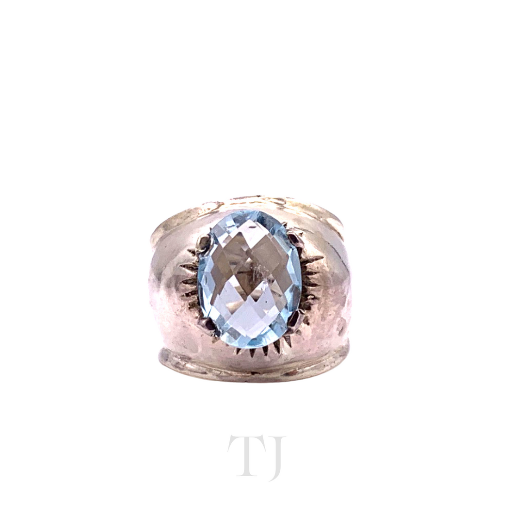 Aquamarine Oval faceted ring in sterling silver