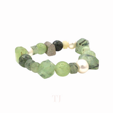 Load image into Gallery viewer, Peridot Bead and Nugget with Pearl Bracelet
