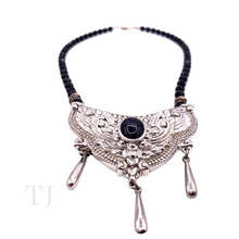 将图片加载到图库查看器，Black Onyx Necklace with Silver Pendant
