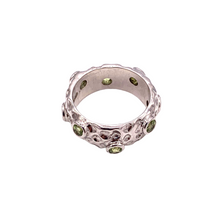 Load image into Gallery viewer, Peridot in Moon Face Style Sterling Silver Ring
