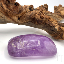 Load image into Gallery viewer, Amethyst Palm stone 
