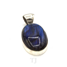 Load image into Gallery viewer, Labradorite Oval Cabochon Pendant in Sterling Silver
