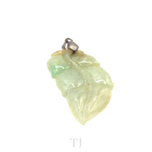 Cargar imagen en el visor de la galería, Burmese Natural Jade Lead Figure Pendant with silver bail
