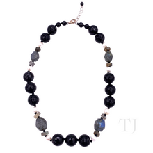 将图片加载到图库查看器，Black Onyx with Labradorite &amp; Pearl Necklace with silver lobster clasp
