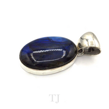 Load image into Gallery viewer, Labradorite Oval Cabochon Pendant in Sterling Silver
