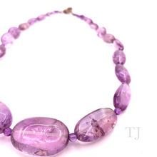 将图片加载到图库查看器，closer view of Amethyst stone necklace in graduated style
