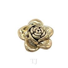 Cargar imagen en el visor de la galería, Sterling Silver Rose Pendant
