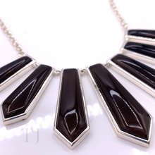 Cargar imagen en el visor de la galería, Smoky Quartz Stone Necklace in Sterling Silver
