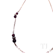 Загрузить изображение в средство просмотра галереи, Garnet Small Beads in Sterling Silver Necklace
