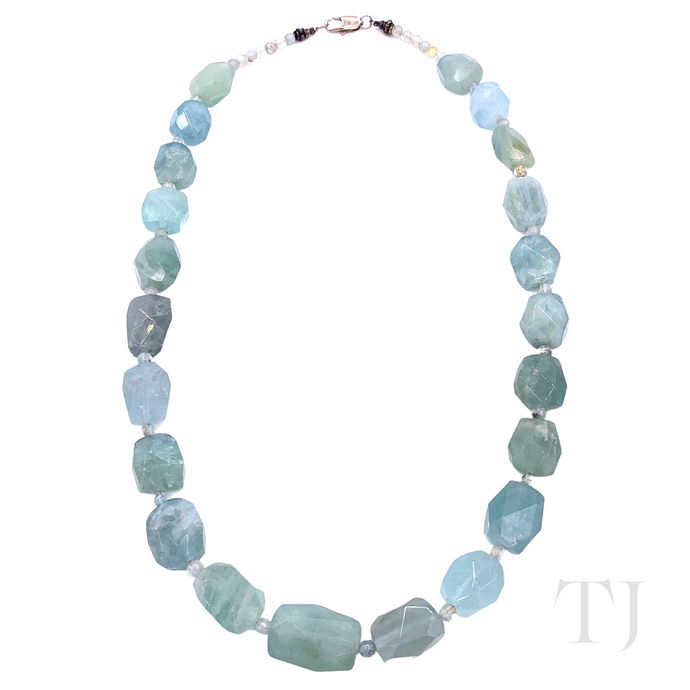 Aquamarine Stone Graduated style necklace with sterling silver clasp