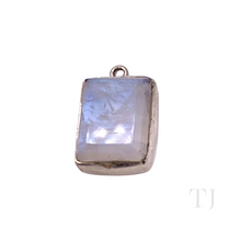 Cargar imagen en el visor de la galería, Moonstone Square Shape Pendant in Sterling Silver
