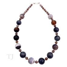 Load image into Gallery viewer, Eye Agate Bead Necklace
