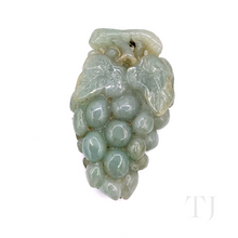 将图片加载到图库查看器，Burmese Jade Grape Pendant without a bail
