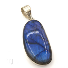 Load image into Gallery viewer, Labradorite Pendant in Sterling Silver
