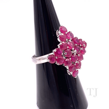 Cargar imagen en el visor de la galería, Ruby Rhombus Ring in Sterling Silver
